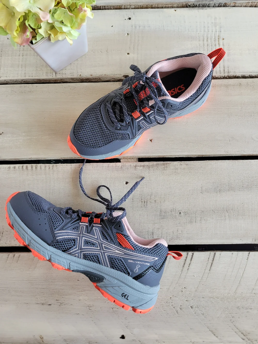 Asics gel venture